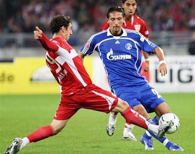 牢牢掌控比 牢牢掌控比